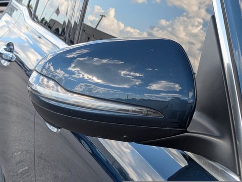 Used 2020 Mercedes-Benz GLB 250 4MATIC image 14