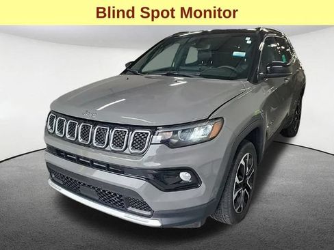 Used 2023 Jeep Compass Limited AWD/4WD image 4