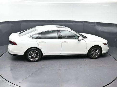 Used 2024 Honda Accord EX image 28
