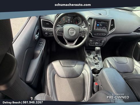 Used 2021 Jeep Cherokee Latitude Plus FWD image 13