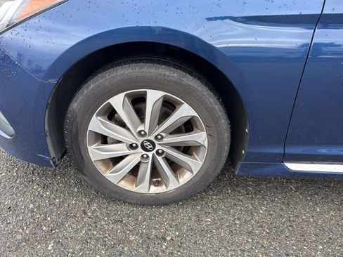 Used 2017 Hyundai Sonata Sport image 9