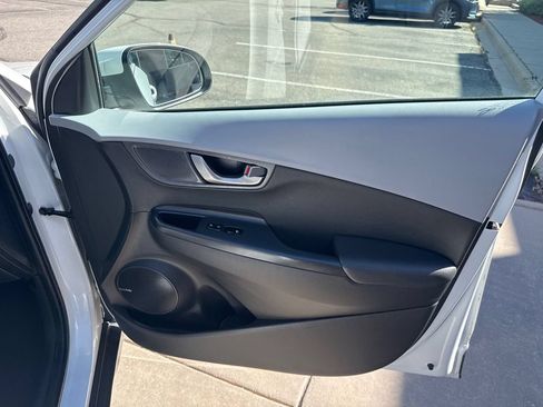 Used 2019 Hyundai Kona Limited FWD image 15