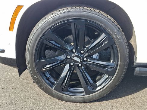Used 2025 Cadillac Escalade ESV Sport Platinum w/ LPO, Floor Liner Package AWD/4WD image 10