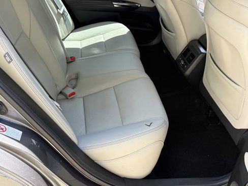 Used 2016 Toyota Avalon Limited w/ Toyota Safety Sense Package FWD image 29