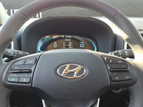 New 2026 Hyundai Venue SEL image 20