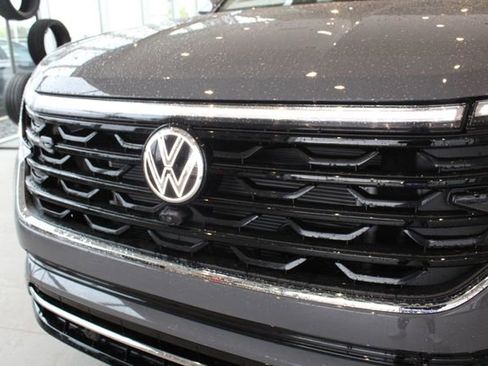 New 2026 Volkswagen Atlas SEL Premium R-Line AWD/4WD image 32