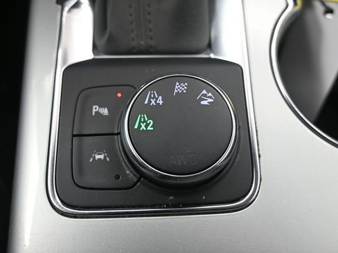 Used 2024 Chevrolet Blazer LT image 23