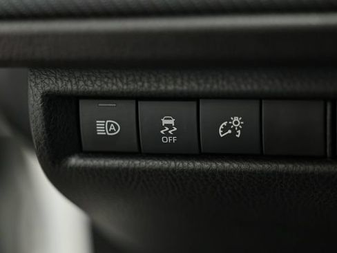 Used 2025 Toyota Camry SE FWD image 18