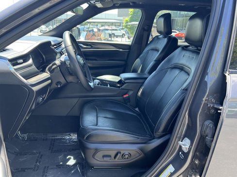 Used 2023 Jeep Grand Cherokee L Overland AWD/4WD image 29