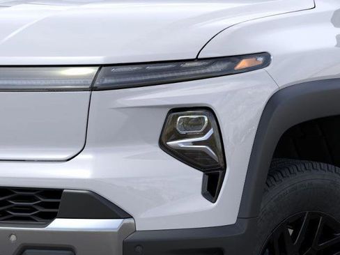 New 2026 Chevrolet Silverado EV LT AWD/4WD image 35