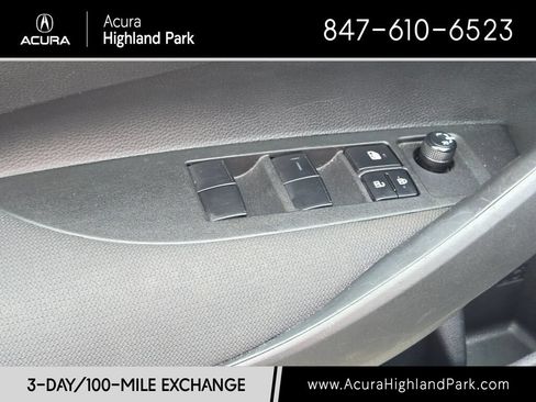 Used 2025 Toyota Corolla LE FWD image 22