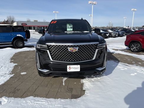 Used 2022 Cadillac Escalade ESV Premium Luxury w/ Performance Package image 5