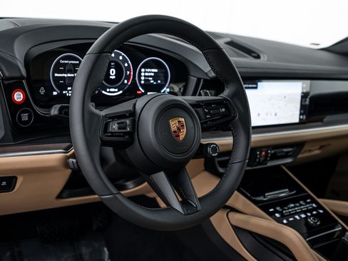 New 2026 Porsche Cayenne image 14