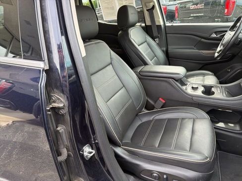 Used 2022 GMC Acadia Denali w/ Trailering Package AWD/4WD image 11