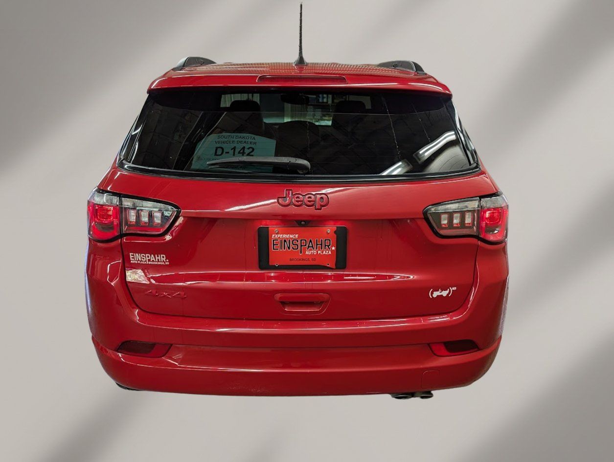 Used 2022 Jeep Compass Limited AWD/4WD image 25