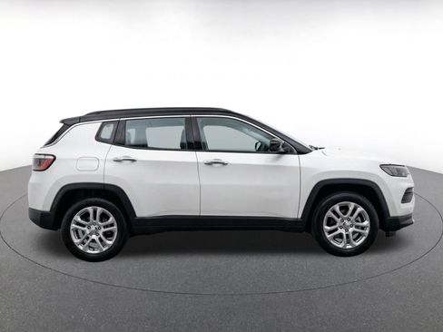 Used 2025 Jeep Compass Limited AWD/4WD image 14