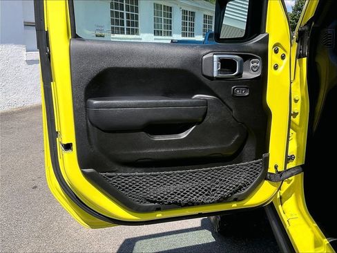 Used 2022 Jeep Wrangler Unlimited Sport AWD/4WD image 9