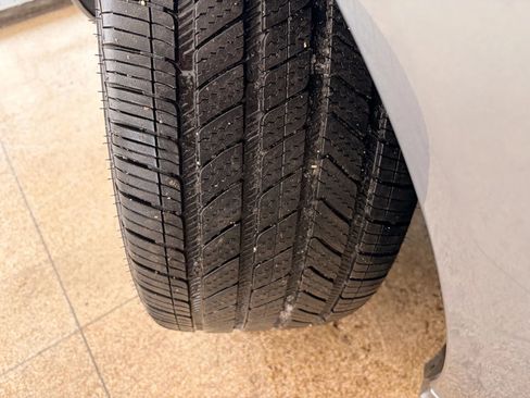 Used 2010 Mercedes-Benz CL 550 4MATIC image 79