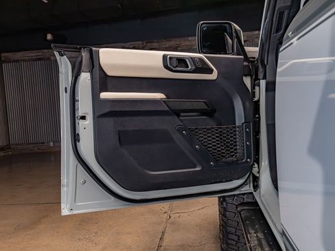Used 2023 Ford Bronco Heritage Edition AWD/4WD image 26