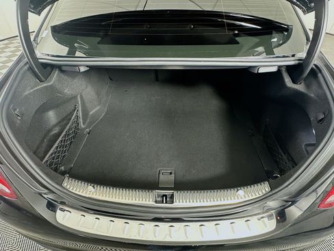 Used 2018 Mercedes-Benz C 300 4MATIC Sedan image 29