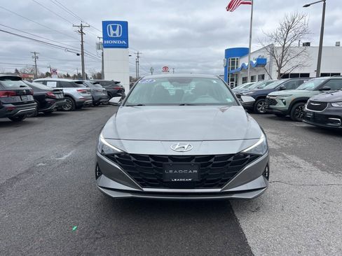Used 2023 Hyundai Elantra SEL w/ Convenience Package image 8