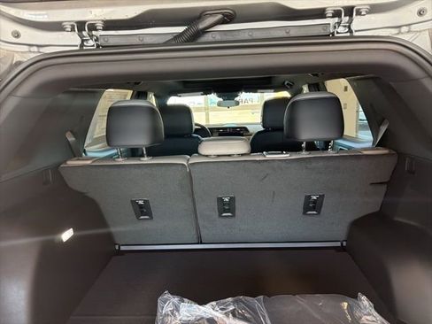 New 2026 GMC Terrain Elevation w/ Elevation Premium Package image 21