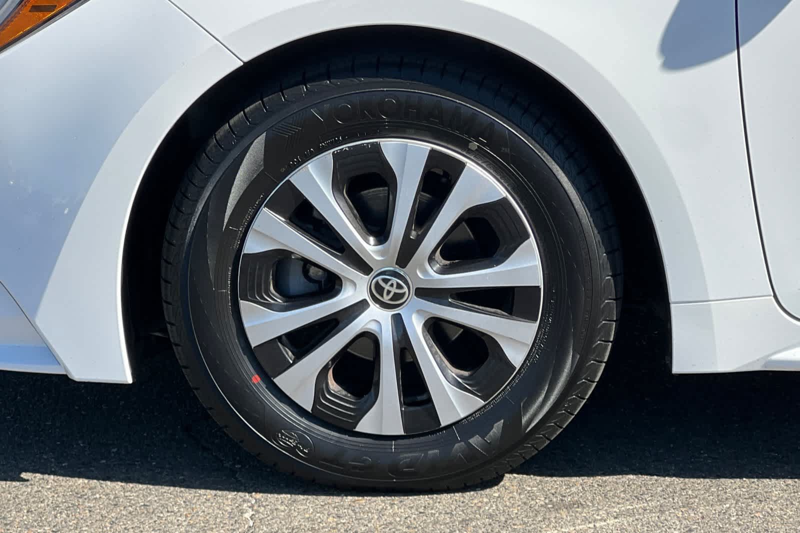 Certified 2022 Toyota Corolla LE FWD image 29