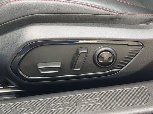 Used 2025 Dodge Charger R/T w/ Sun & Sound Package image 21