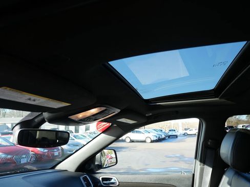 Used 2018 Jeep Grand Cherokee Limited image 11