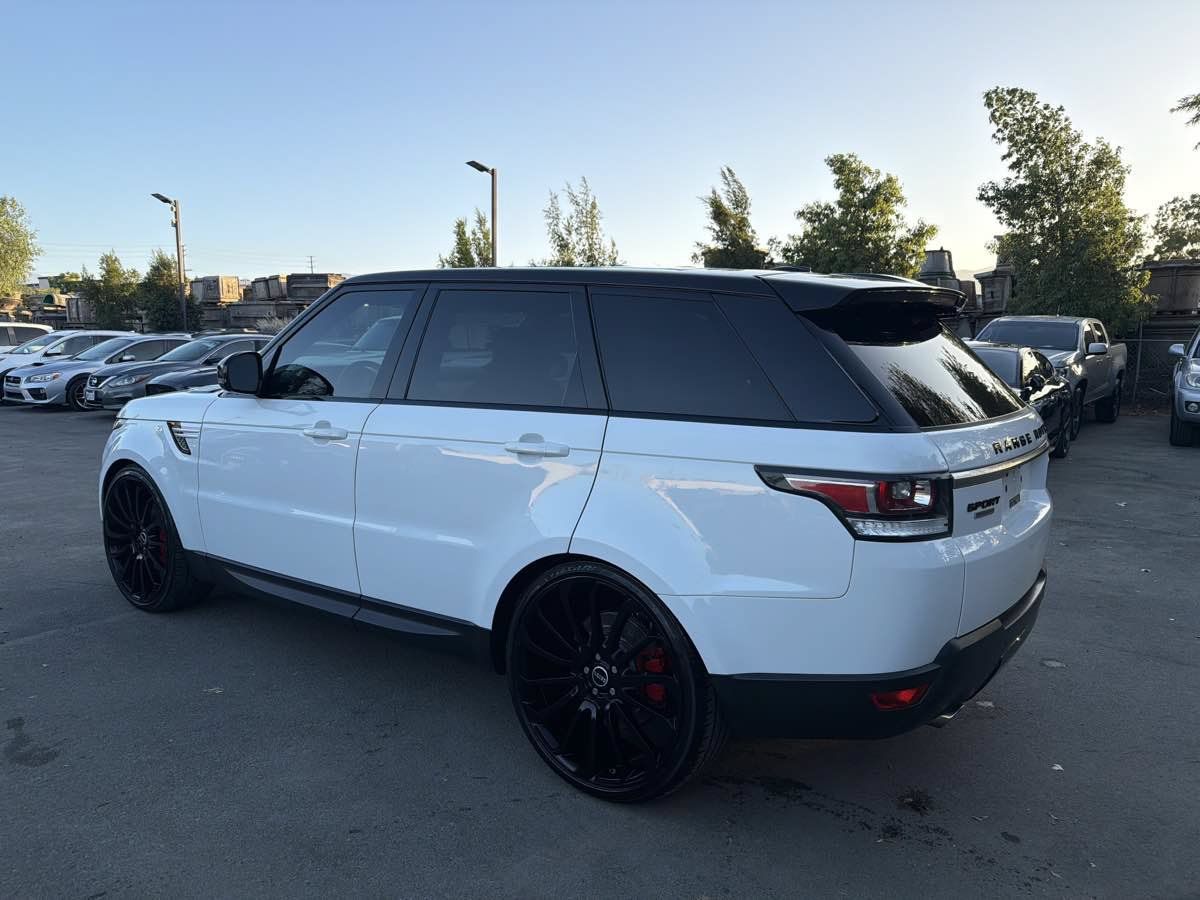 Used 2014 Land Rover Range Rover Sport Supercharged AWD/4WD image 5