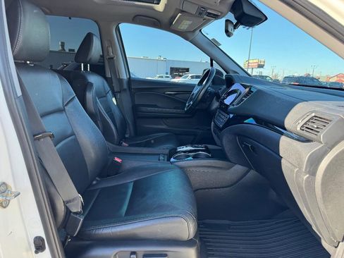 Used 2019 Honda Pilot Touring image 19
