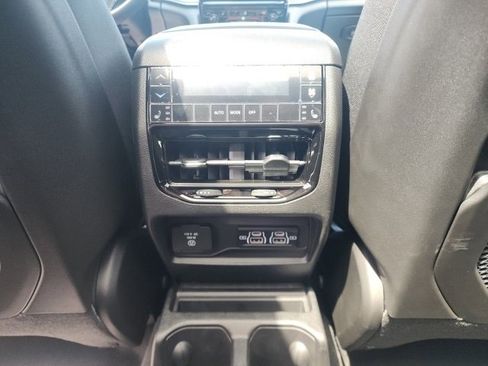 New 2025 Jeep Grand Cherokee L Limited w/ Black Appearance Package image 24