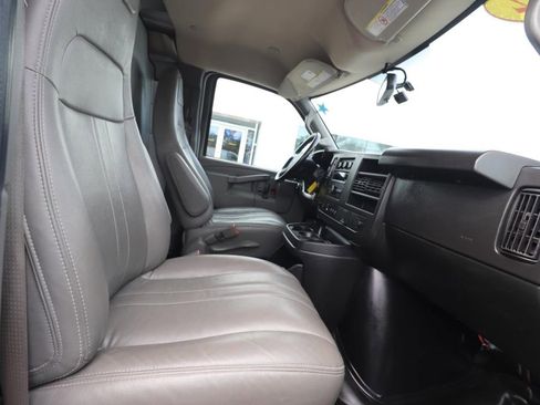 Used 2022 Chevrolet Express 2500 w/ Driver Convenience Package RWD image 20