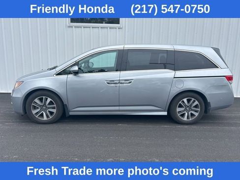 Used 2016 Honda Odyssey Touring image 1