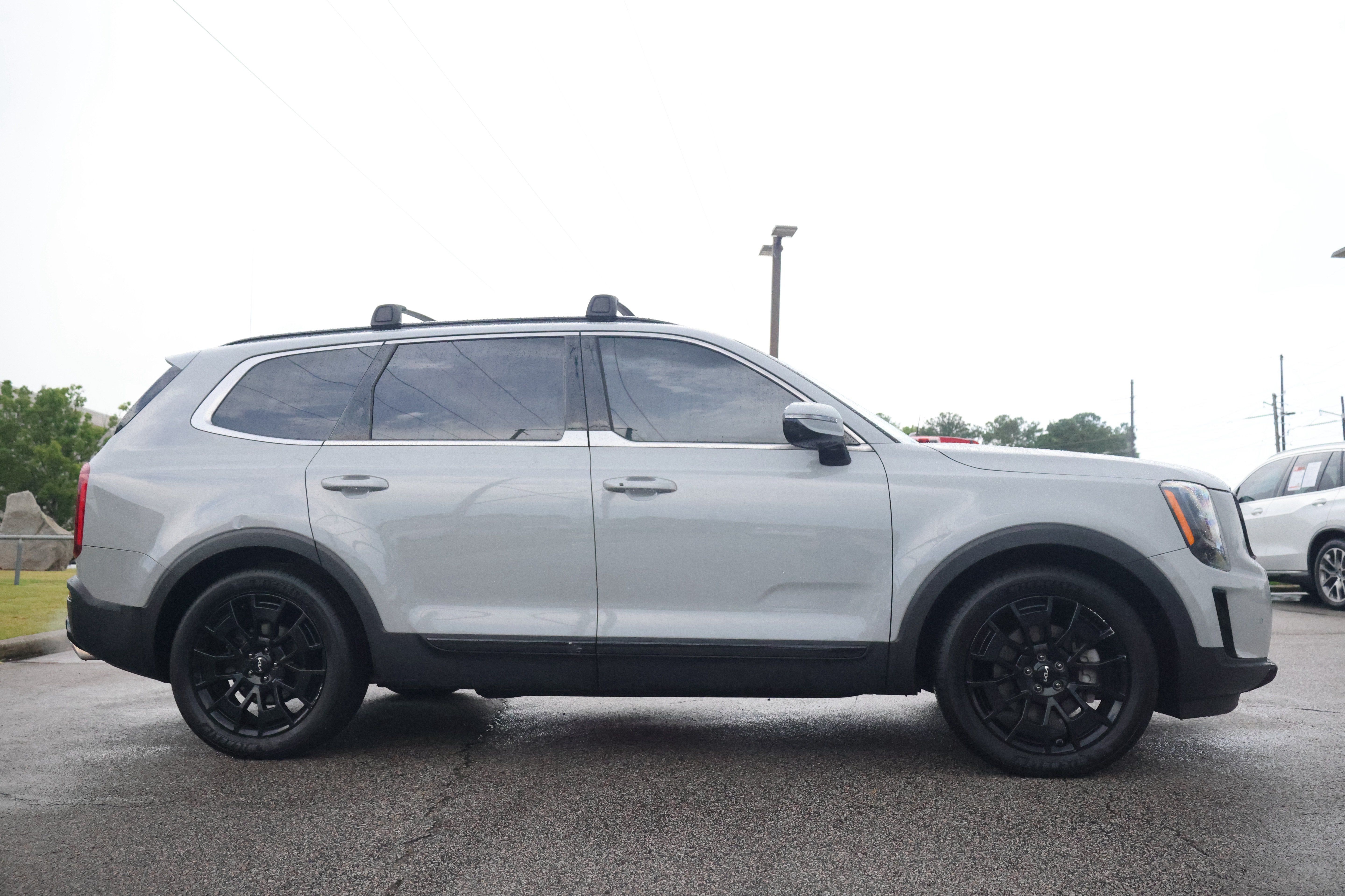 Used 2022 Kia Telluride SX w/ SX Prestige Package AWD/4WD image 6