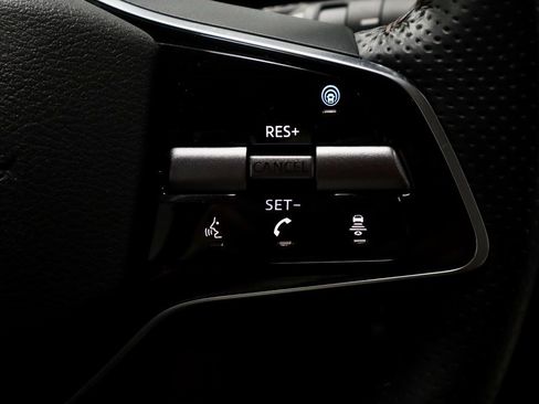 Certified 2023 Nissan Ariya FWD image 34