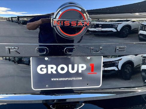 New 2026 Nissan Rogue Rock Creek image 8