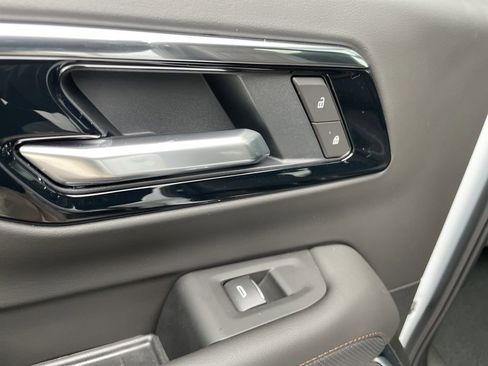 New 2026 Chevrolet Suburban High Country AWD/4WD image 49
