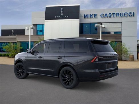 New 2025 Lincoln Navigator Reserve w/ Jet Appearance Package image 4