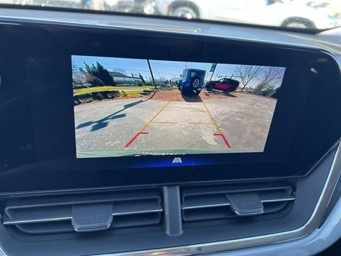 Certified 2025 Chevrolet Trax LT w/ LT Convenience Package image 26