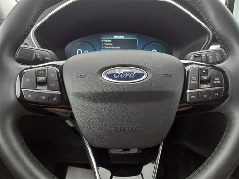 Used 2023 Ford Escape Platinum image 19