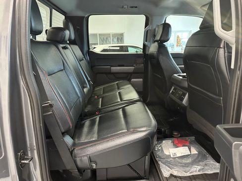 Used 2023 Ford F250 Lariat w/ Chrome Package image 14