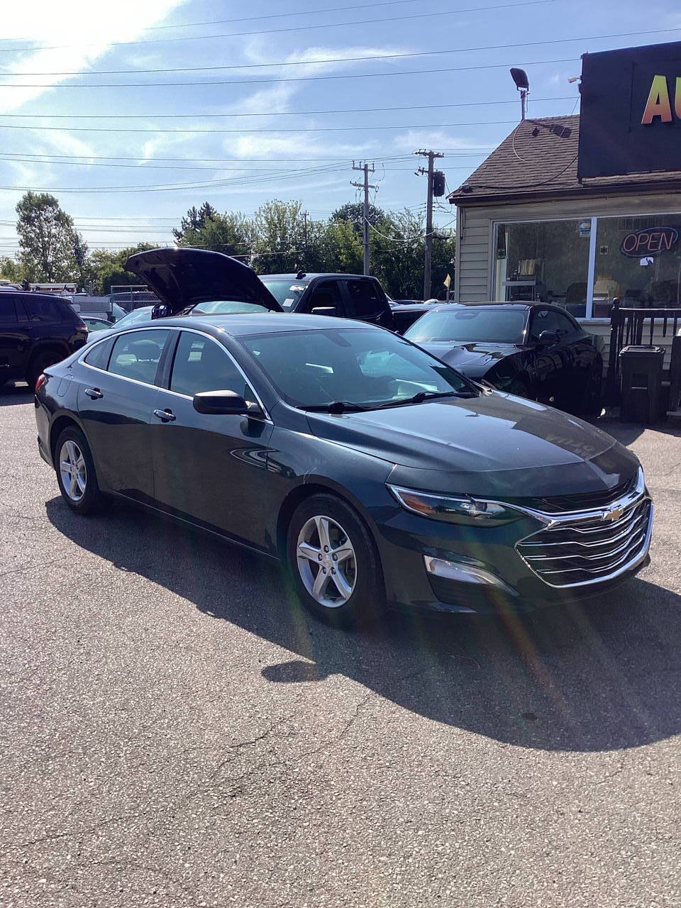 Used 2020 Chevrolet Malibu LS w/ LPO, Convenience Package 2 FWD image 8