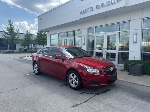 Used 2011 Chevrolet Cruze LT FWD image 1