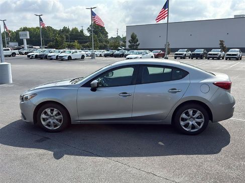 Used 2015 MAZDA MAZDA3 i Sport FWD image 4