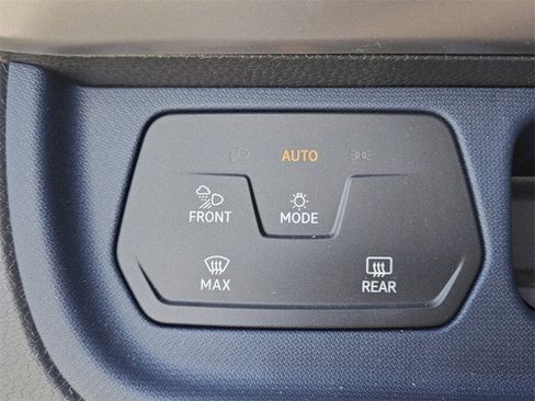 New 2025 Volkswagen ID. Buzz Pro S image 37