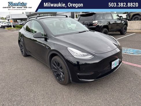 Used 2021 Tesla Model Y Long Range AWD/4WD image 1