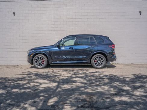 Used 2026 BMW X5 xDrive40i w/ M Sport Package AWD/4WD image 2