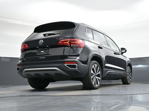 Used 2024 Volkswagen Taos SE image 38