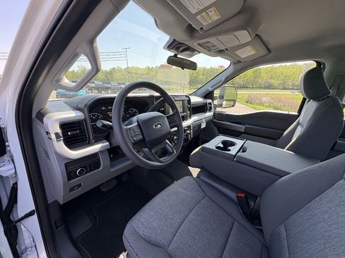 New 2026 Ford F250 XL image 30
